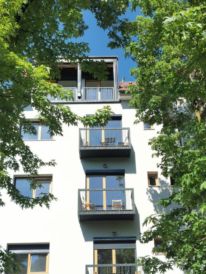 Apartment 191 With Balcony 卢布尔雅那 外观 照片